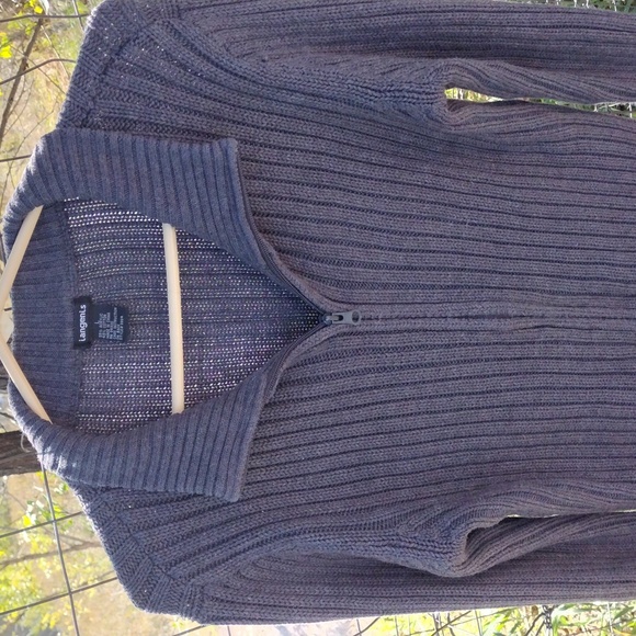 Cardigan - Picture 3 of 7